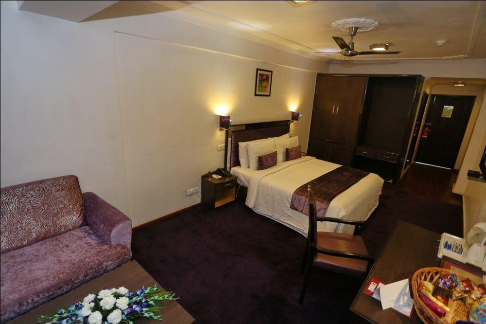 Batra Hotels And Residences Srīnagar Exteriér fotografie